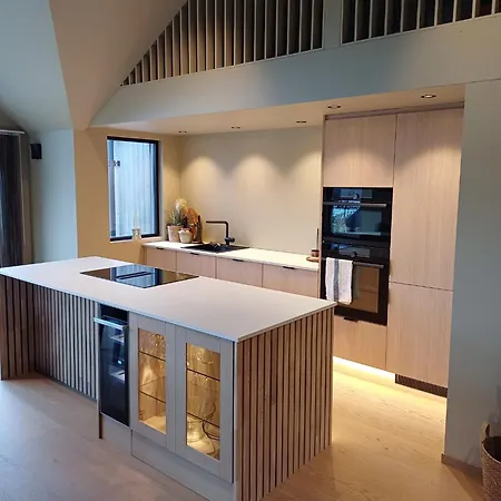 Perle Ved Sjoen! Ny Pa 90m2. 克拉格勒