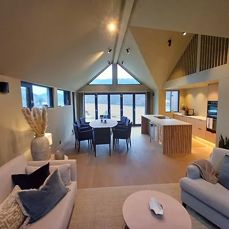 Holiday home Perle Ved Sjoen! Ny Pa 90m2. *