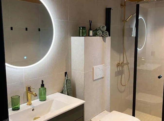 Perle Ved Sjoen! Ny Pa 90m2. Casa de Férias